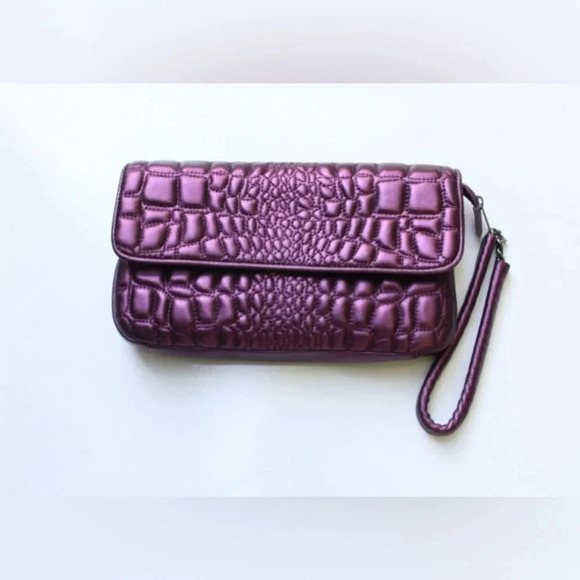 Hobo Original quilted wristlet - Picture 8 of 9